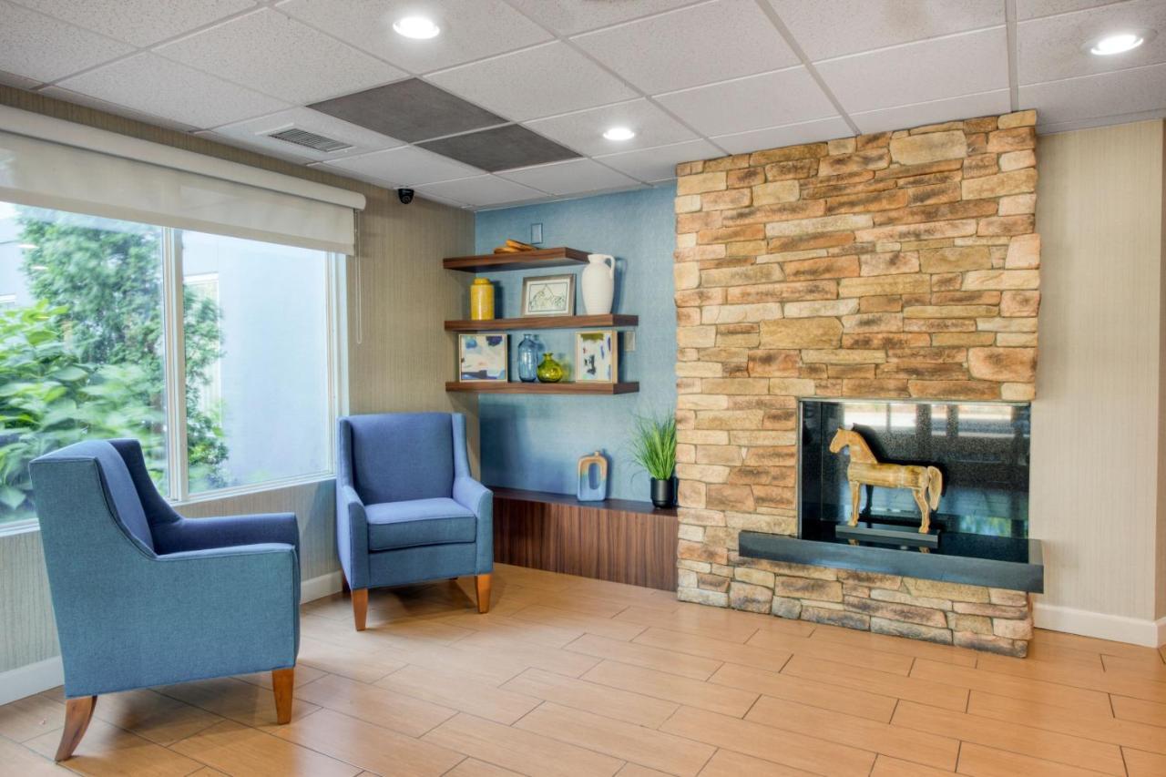 Fairfield Inn & Suites Raleigh Crabtree Valley Exterior foto