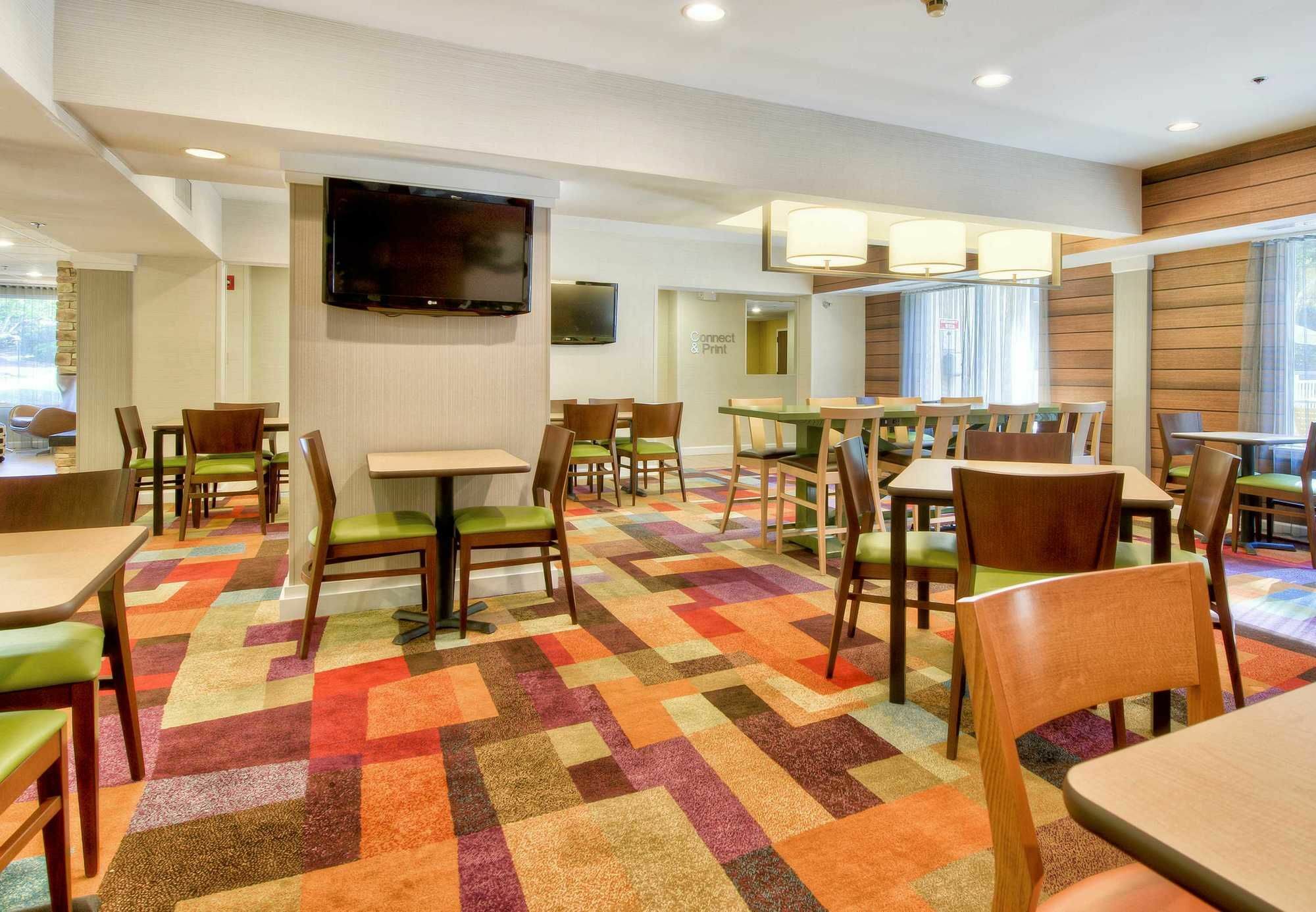 Fairfield Inn & Suites Raleigh Crabtree Valley Exterior foto